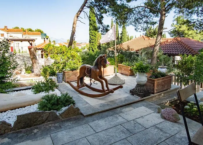 Ursa Minor Villa
